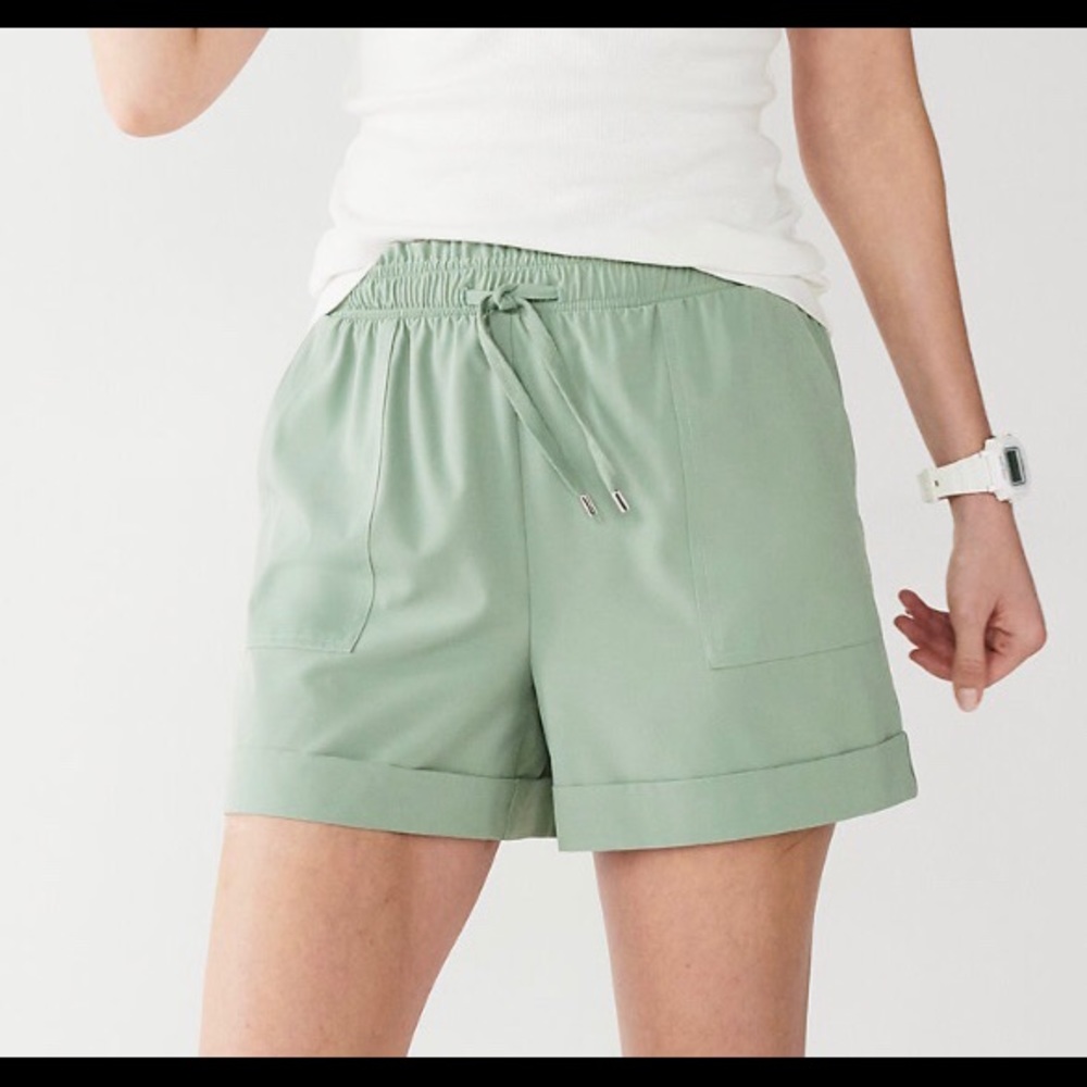 Nine West pull on shorts